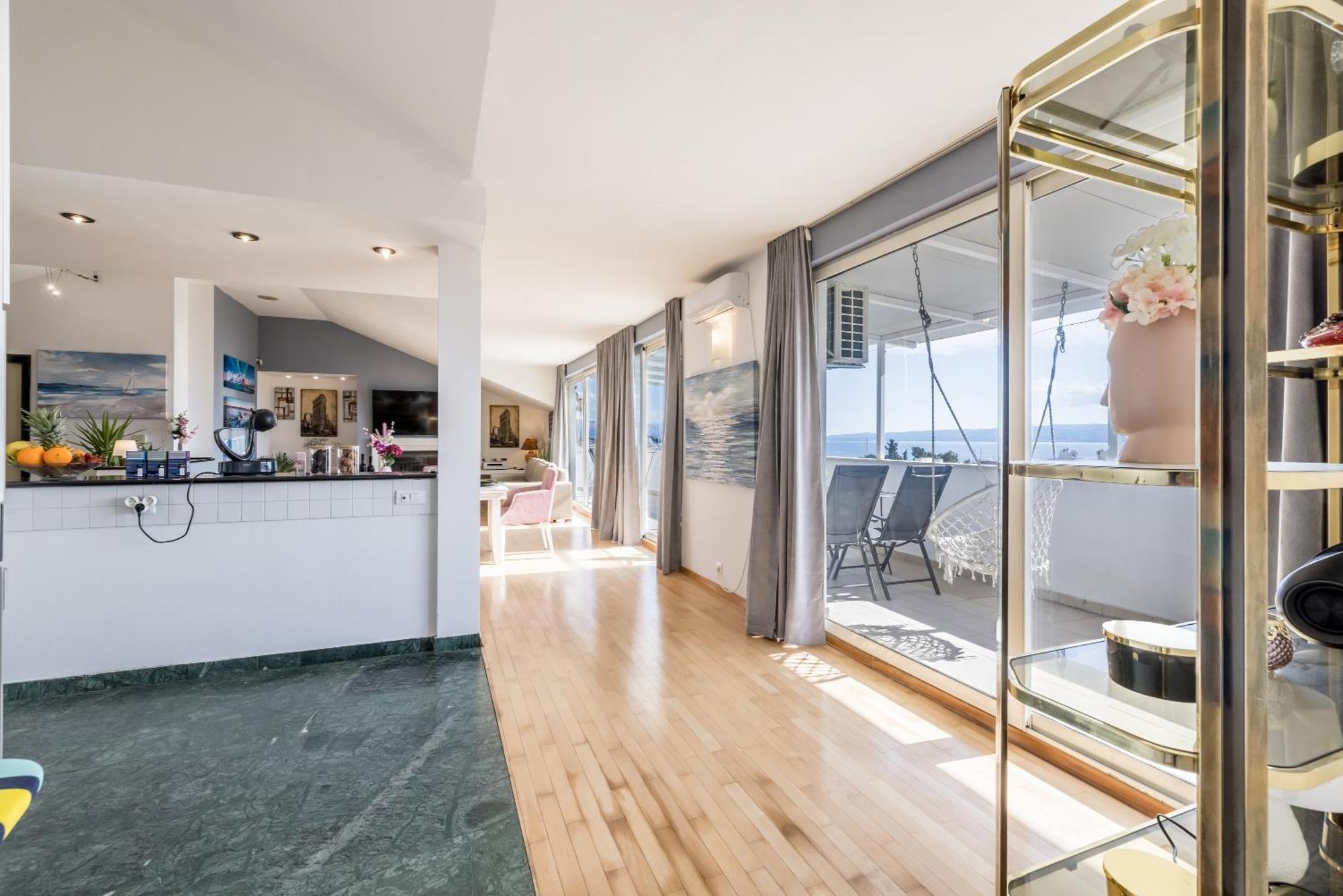 Urban Utopia Penthouse With Private Parking Split Exterior foto